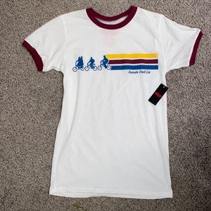 NWT Stranger Things Store - Friends Don’t Lie T-shirt XS